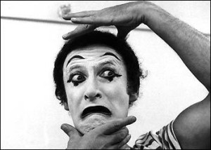 As if to say "I am not 'appy with yeux," Marceu snubs the entire Aventinus team, refusing to shake hands following the game.